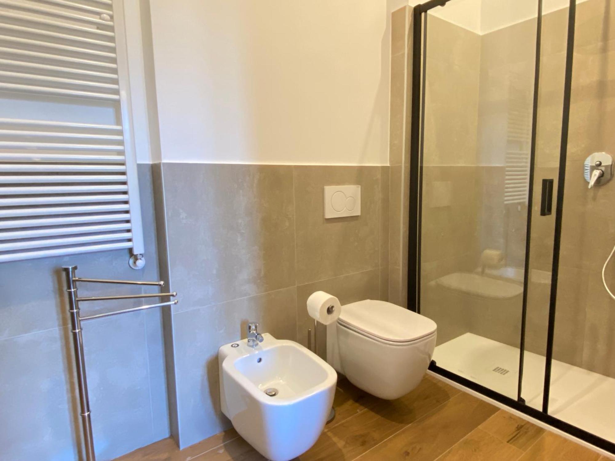 Avantgard Rooms Red Carpet Bologna Bagian luar foto