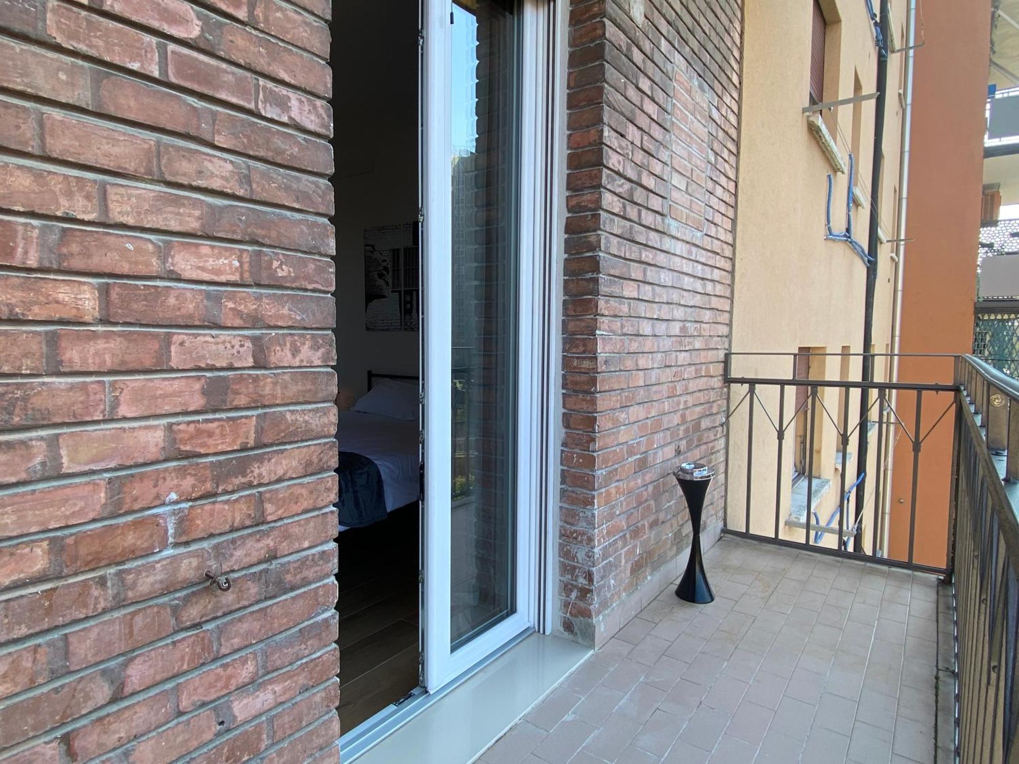 Avantgard Rooms Red Carpet Bologna Bagian luar foto